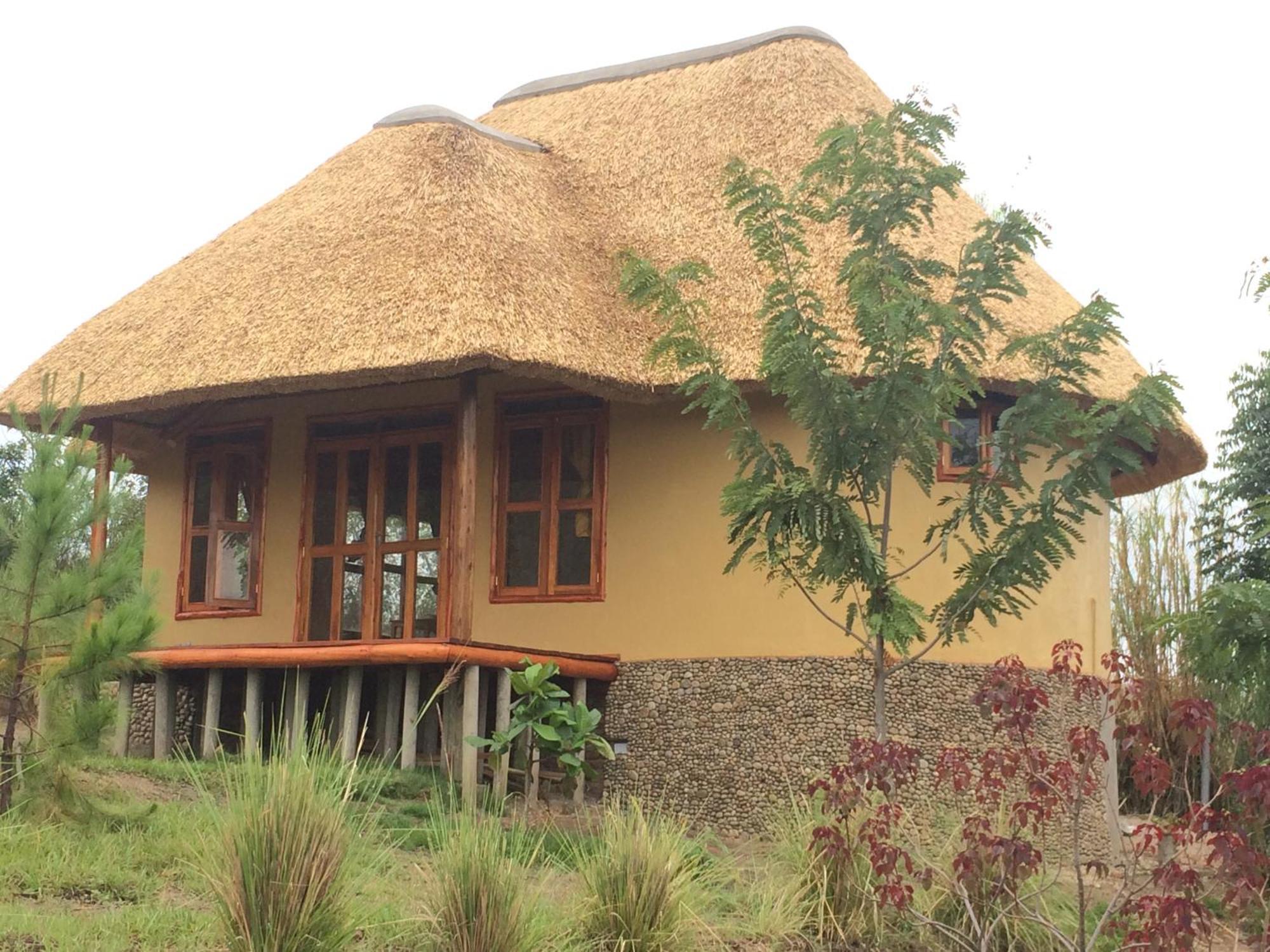 Wild Tracks Overland Camp Kasese Quarto foto